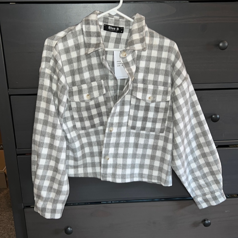 NWT cropped flannel shacket